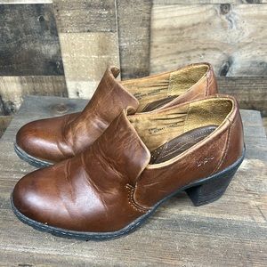 Boc Booties‎ Womens 8.5 Brown Leather Plain Toe Slip On Block Heel Ankle Boots